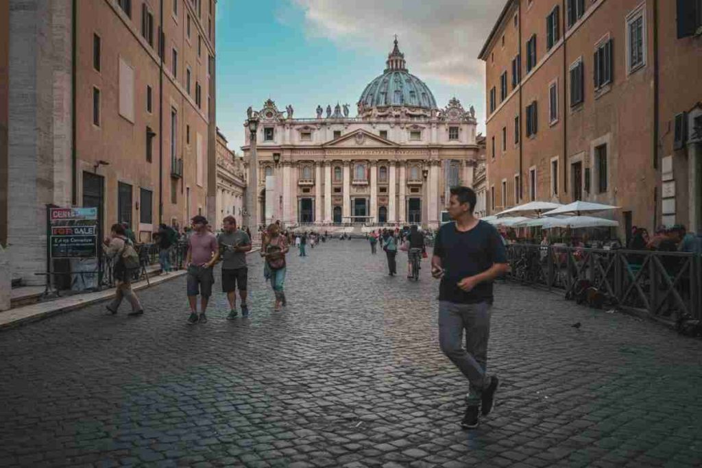 Investimenti in immobili a Roma: il Giubileo e le partite spingono, ma gli affitti brevi frenano la corsa