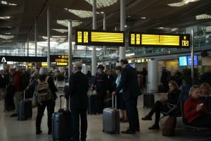 Aeroporti del Nord-Ovest in crisi: voli bloccati a Milano, Torino e Genova per guasto ai radar