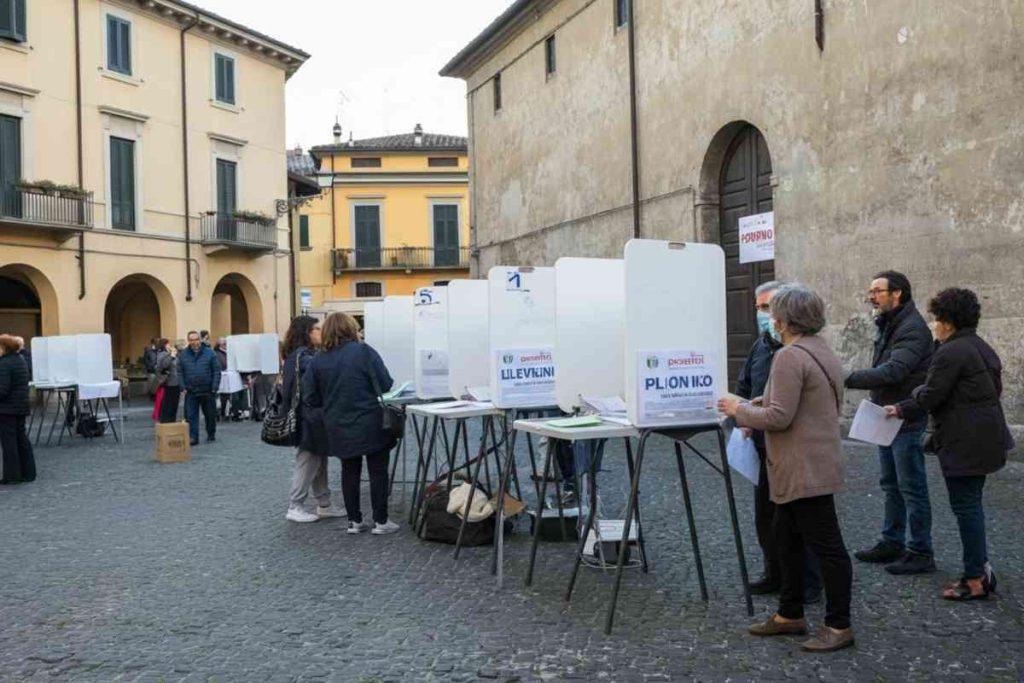 Affluenza alle amministrative: il 37% degli elettori si è già espresso alle 23