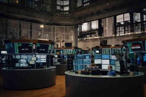 Borsa europea: Milano chiude in positivo mentre il resto del continente si muove in ordine sparso