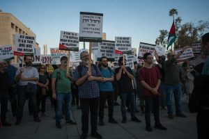 Calenda condanna le manifestazioni che celebrano la morte di Israele