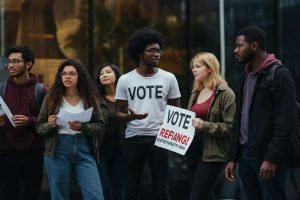 Celebrità unite per il referendum dell'8 e 9 giugno: Andiamo a votare!