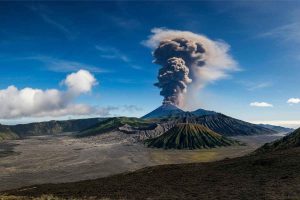 L'Etna in eruzione: immagini straordinarie dai satelliti europei