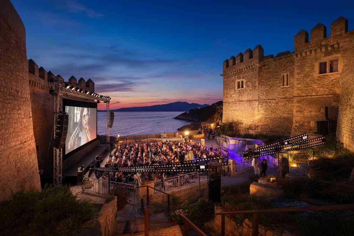 L'Ischia Film Festival: un viaggio tra cinema e grandi nomi da Capuano a Marcia Gay Harden