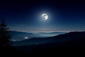 La luna piena più a sud degli ultimi 18 anni: un evento da non perdere