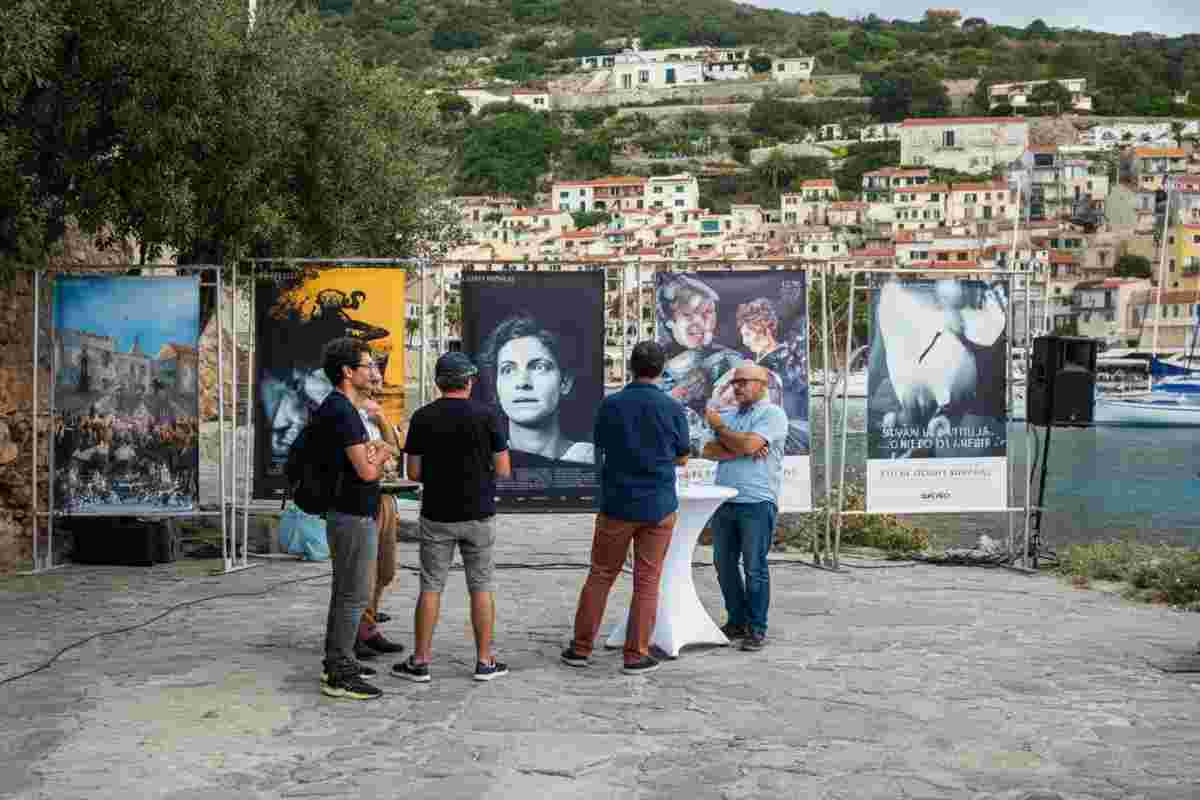 La strana famiglia di 'Come fratelli' incanta Taormina fuori concorso