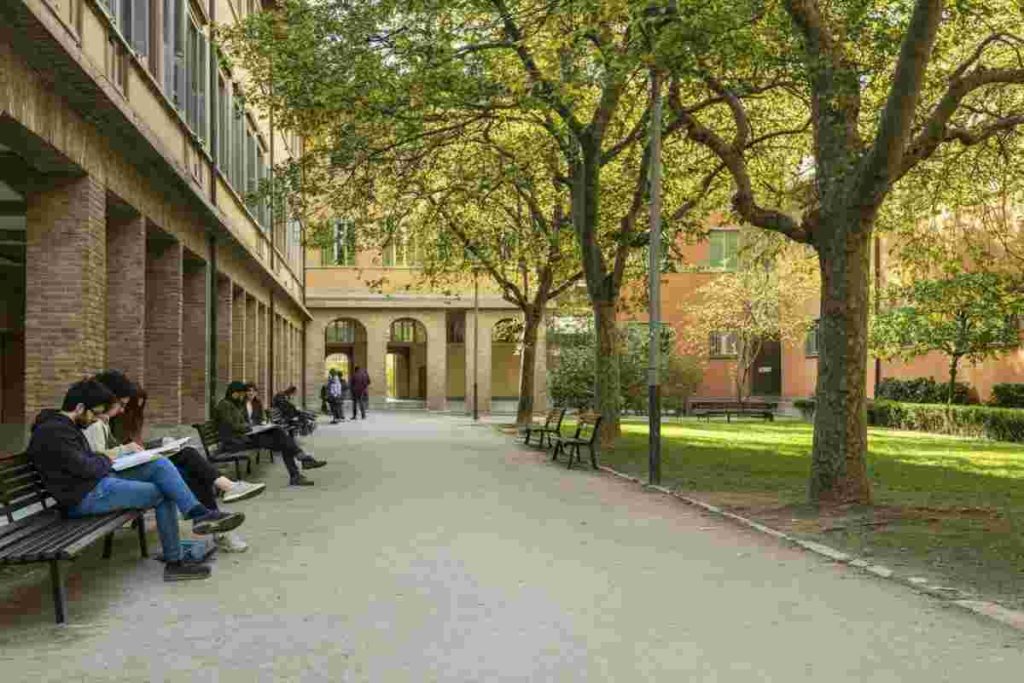 Laurea sotto accusa: Maria Rosaria Boccia e il mistero del plagio nella sua tesi