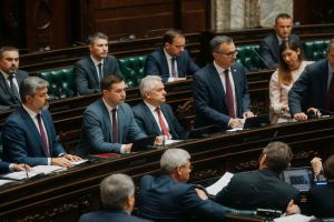 Meloni risponde alle opposizioni: la campagna elettorale è finita, ora si lavora