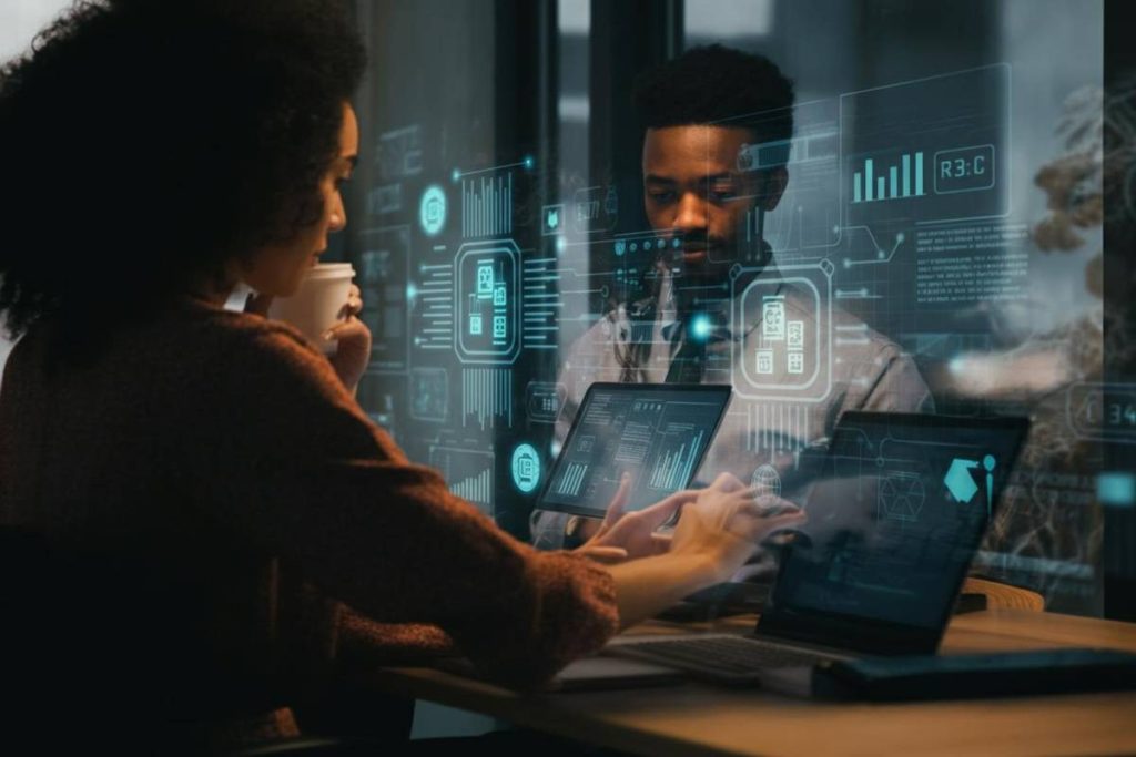 Revo punta al 2028: la tecnologia che mette le persone al centro