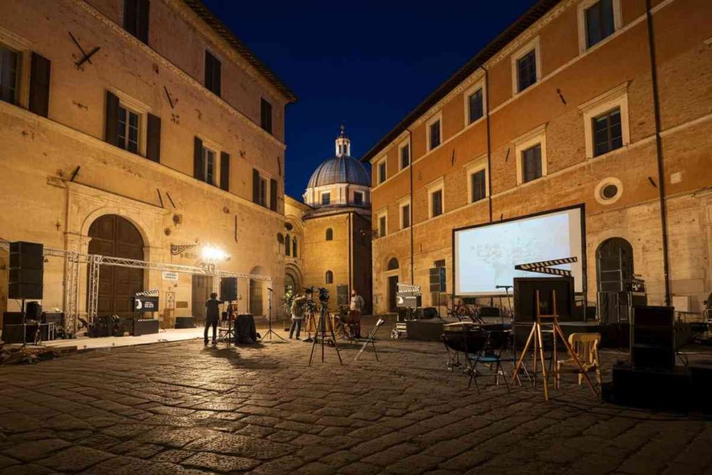 Star del cinema in festa: James Franco, Ornella Muti e Vittoria Puccini illuminano il BCT di Benevento