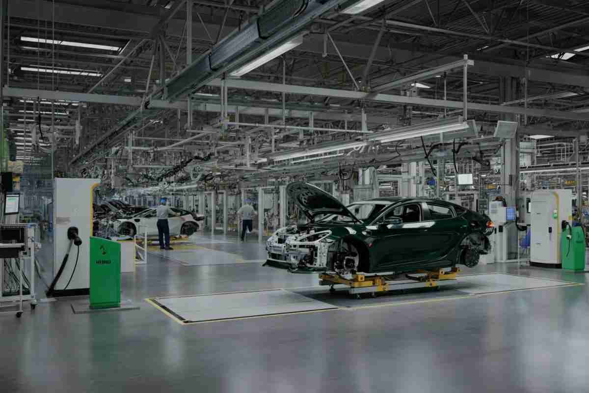 Stellantis: il nuovo ceo Filosa e il trionfo dell'eccellenza manageriale italiana