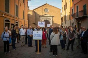 Tajani propone nomi civici in Campania e Milano per conquistare il consenso