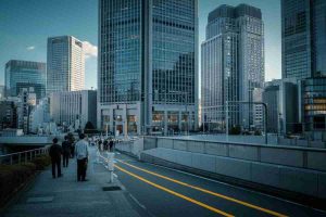 Tokyo avvia la giornata in positivo con un rialzo dello 0,73%