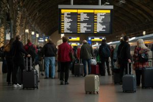 Treni bloccati a Roma: sciopero provoca cancellazioni e ritardi fino a mezz'ora