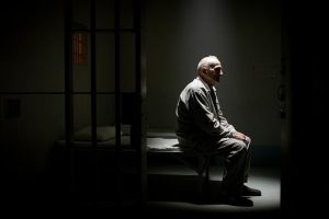 Un ex imprenditore di 94 anni in cella: il giudice respinge la richiesta di domiciliari per bancarotta fraudolenta