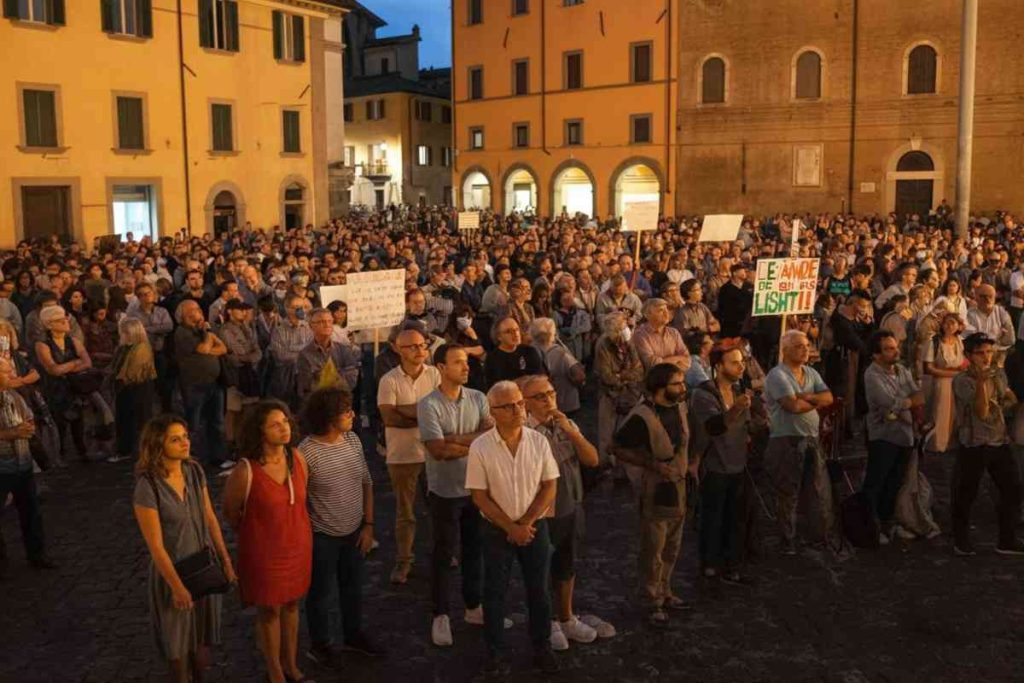 Vannacci contro il Pride: la provocazione che accende il dibattito sulla guerra e i diritti LGBTQ+