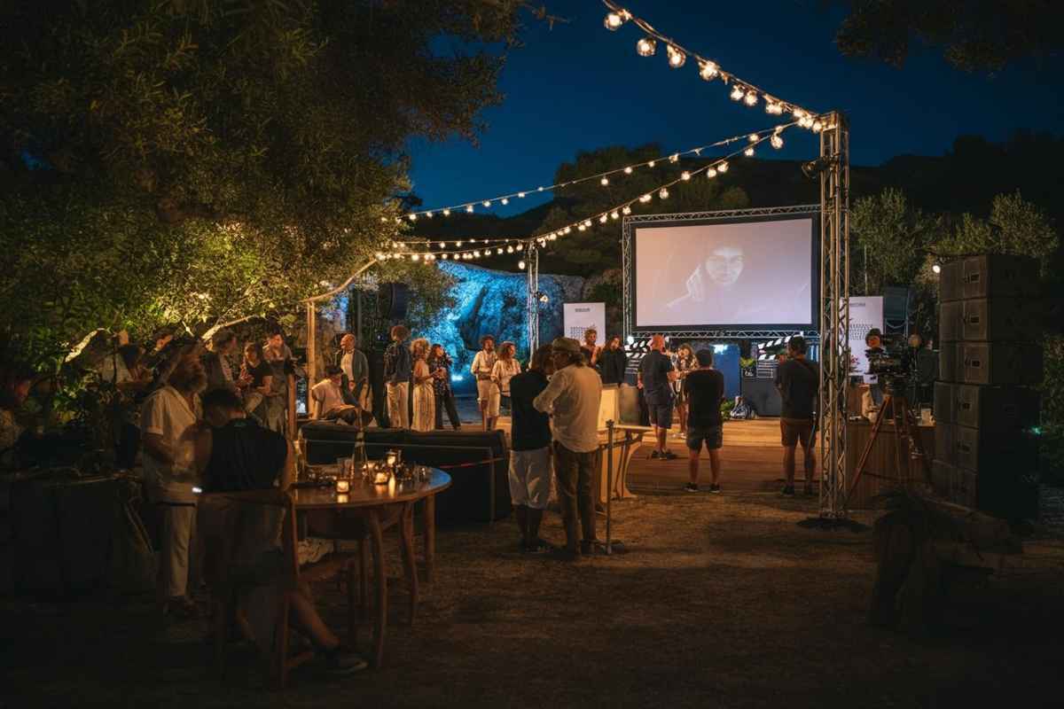 John MacLean conquista Ischia Global con il suo straordinario tornado cinematografico