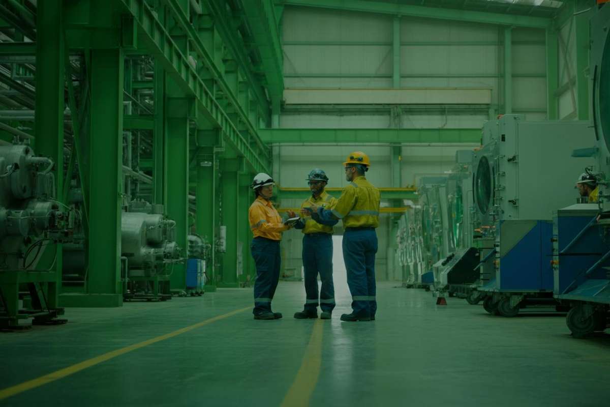 Urso al Mimit: il giorno decisivo per il futuro dell'ex Ilva