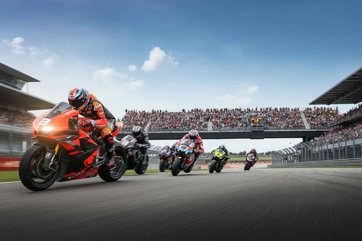 Bezzecchi trionfa nella gara sprint di Misano con l'Aprilia