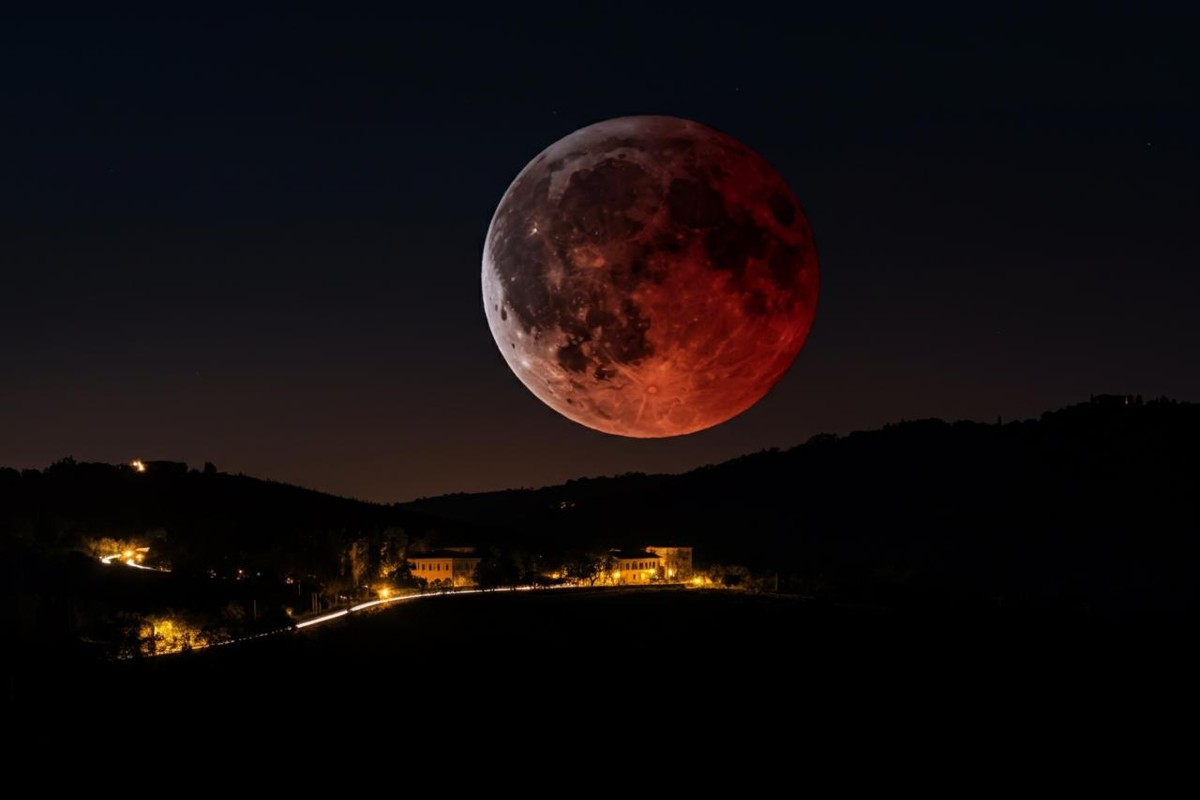 La Luna rossa del 2025: un evento astronomico da non perdere