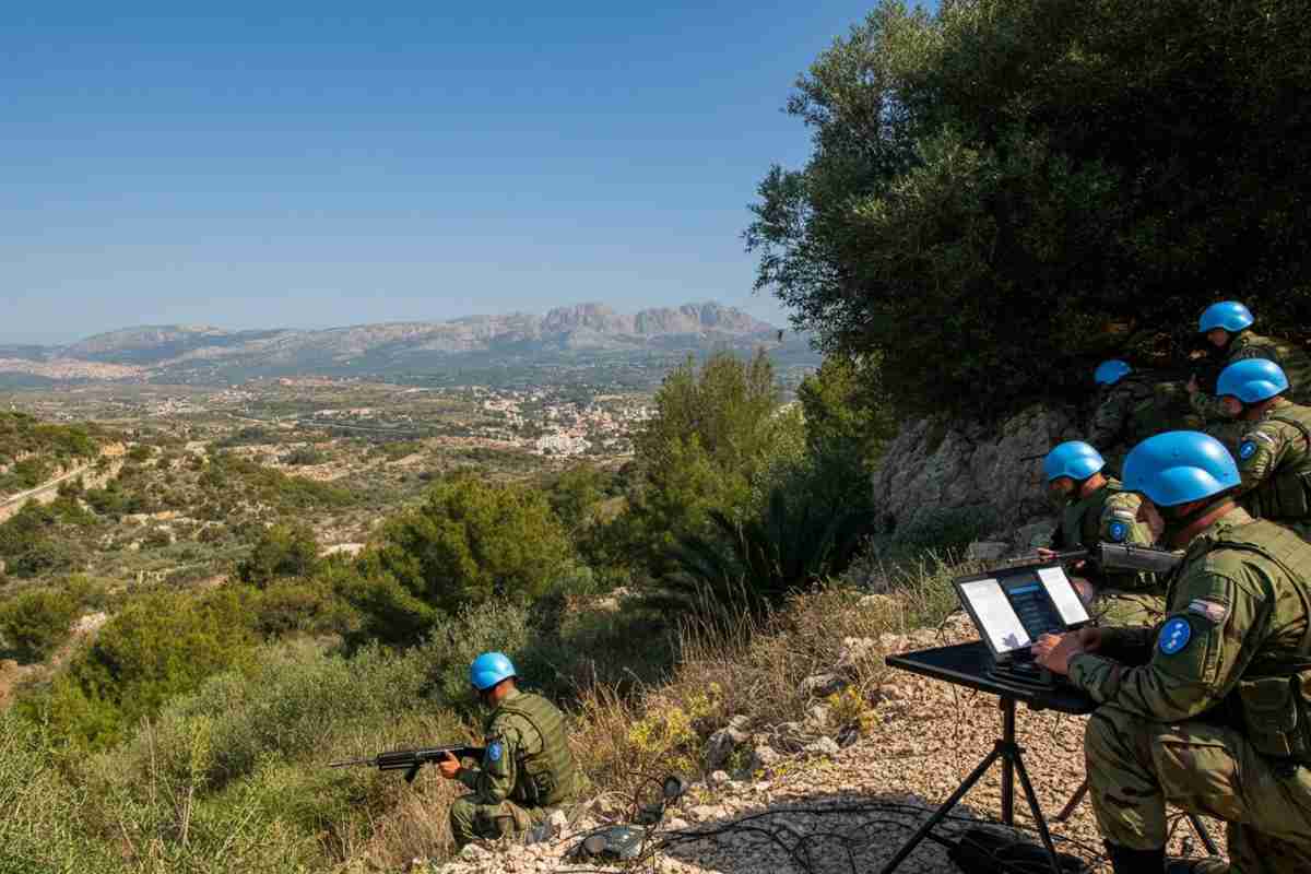 Tajani: fermiamo gli attacchi alla missione Unifil