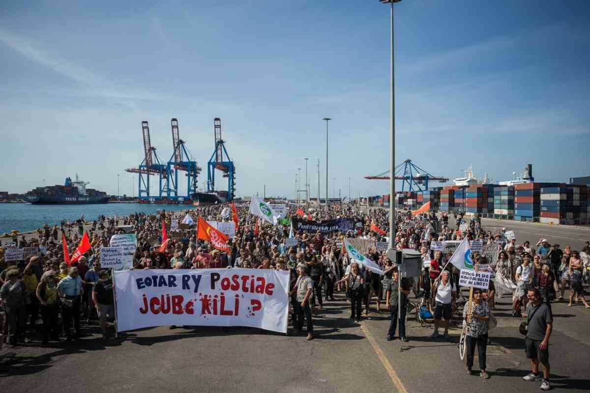 Tremila persone in piazza a Trieste per sostenere il sindacato Pal