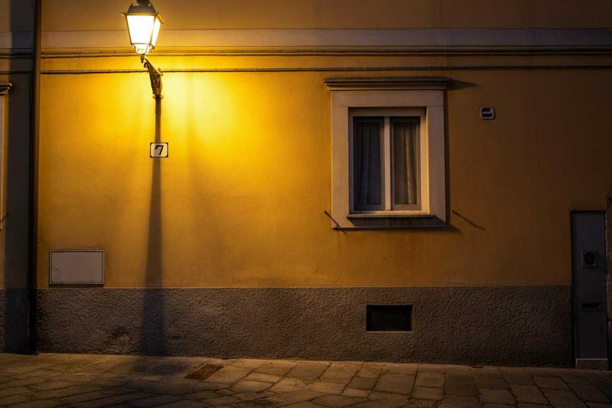 Da badante a vittima: la drammatica storia di una donna sequestrata a Catania