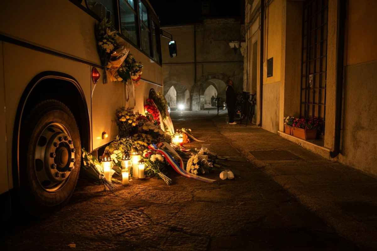 La tragica storia di Raffaele Marianella, l'autista che ha perso la vita nella sassaiola contro il pullman dei tifosi di Pistoia