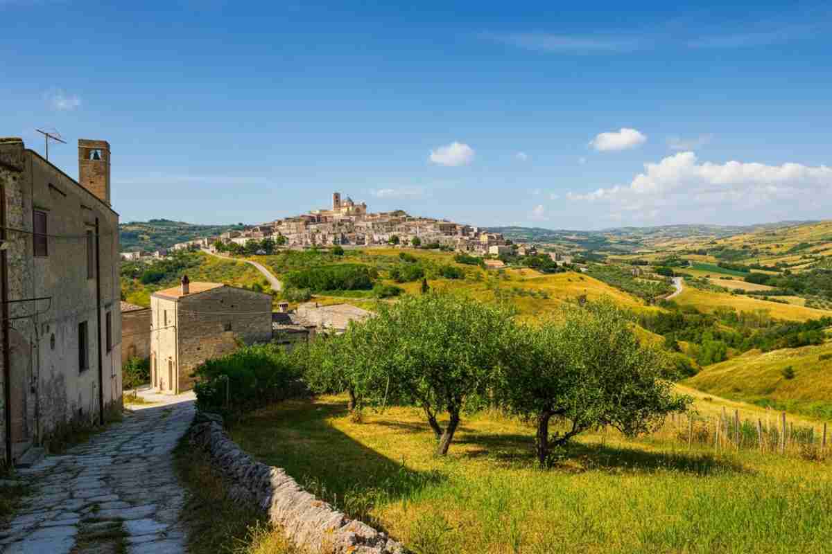 Scoperta una rete mafiosa in Basilicata: 41 arresti e un'operazione senza precedenti