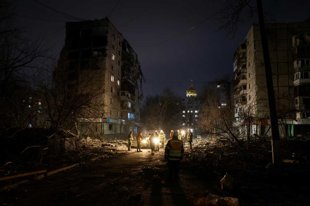 Kiev sotto attacco: 100.000 persone senza luce e gas a Kharkiv