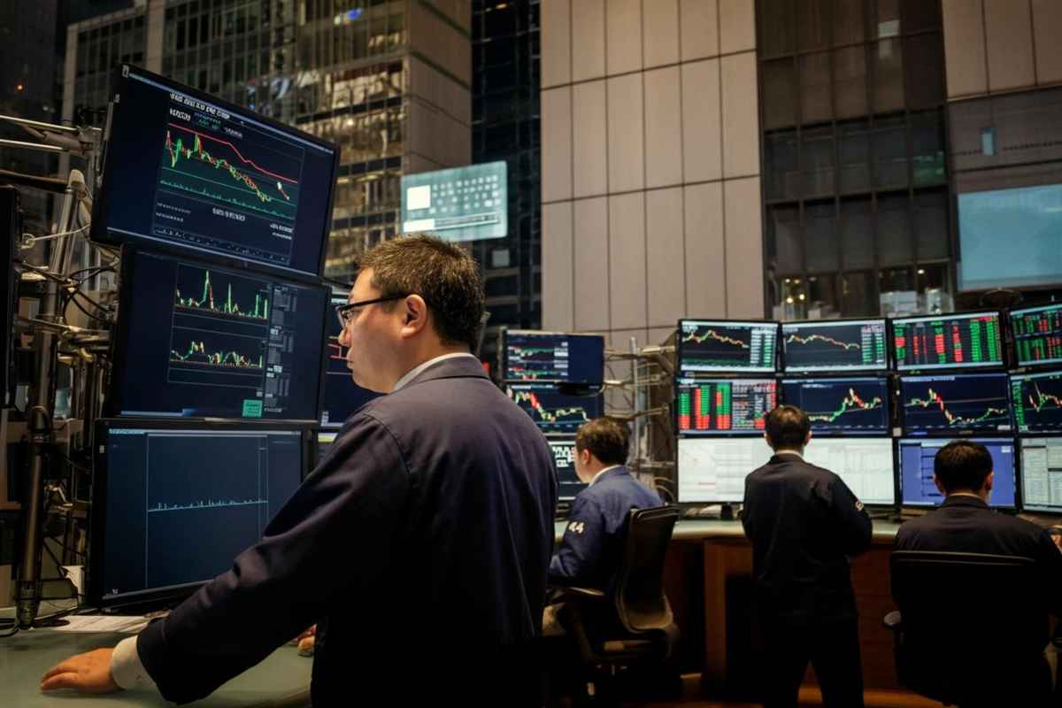 Tokyo inizia la giornata con una leggera flessione: -0,02% per la borsa