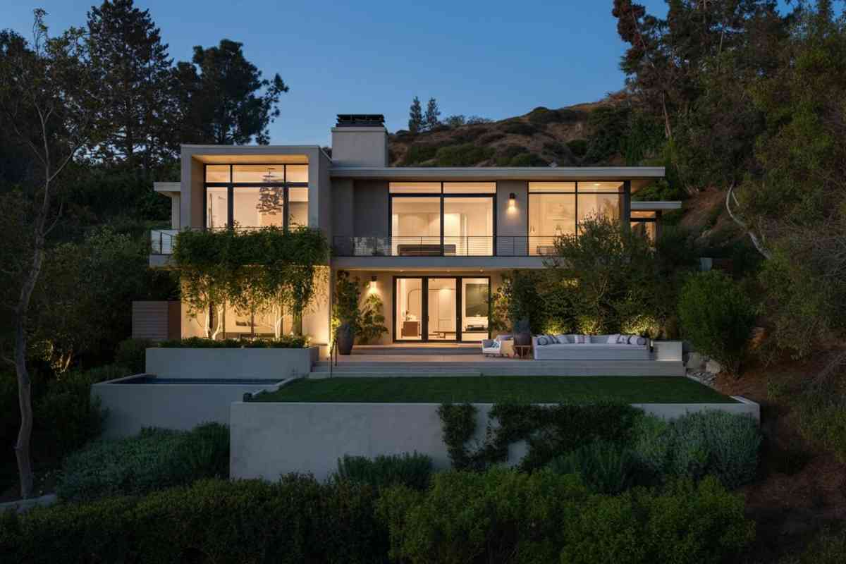 Tragedia a Los Angeles: il regista Rob Reiner e la moglie trovati morti nella loro villa