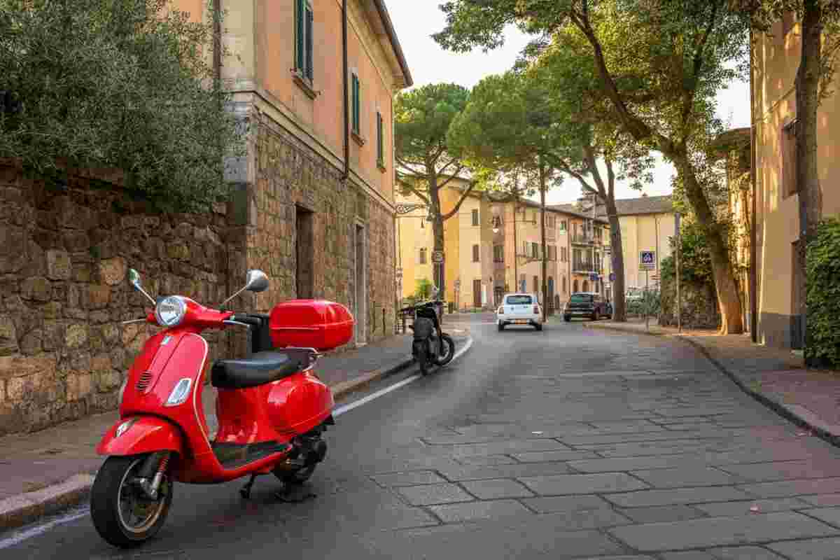 Tragedia a Rimini: Martina Gnoli investita mentre va a scuola, grave un’amica e misteri sul sorpasso fatale