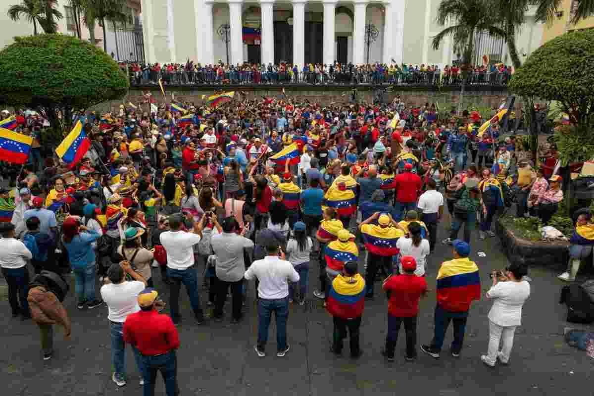 Corte suprema del Venezuela nomina Rodriguez presidente ad interim