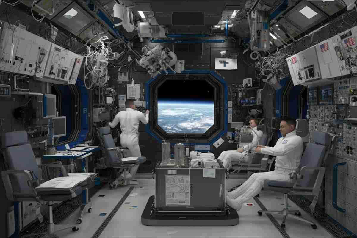 Nuove sfide per la Iss: il passaggio di consegne in attesa del rientro della Crew 11