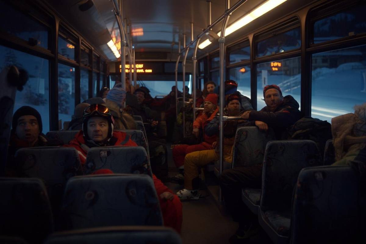 Trentino in allerta: misure drastiche contro sciatori ubriachi e molesti sui bus