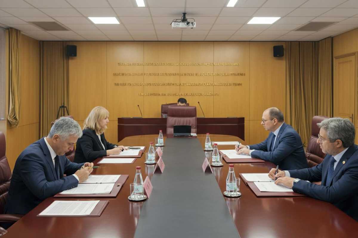 Calderone: il congedo paritario è la vera priorità, non il salario minimo