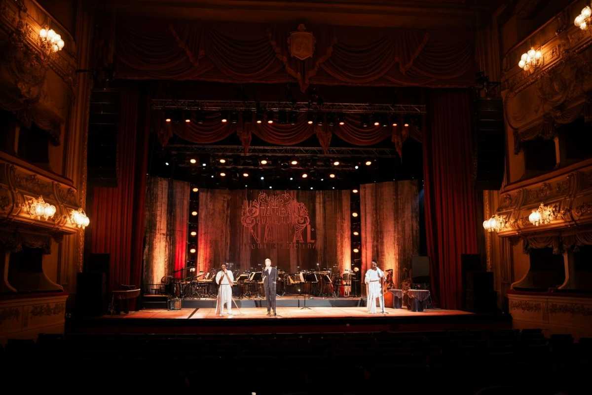 Carlo Conti svela la sorpresa: Andrea Bocelli sarà superospite della finale di Sanremo