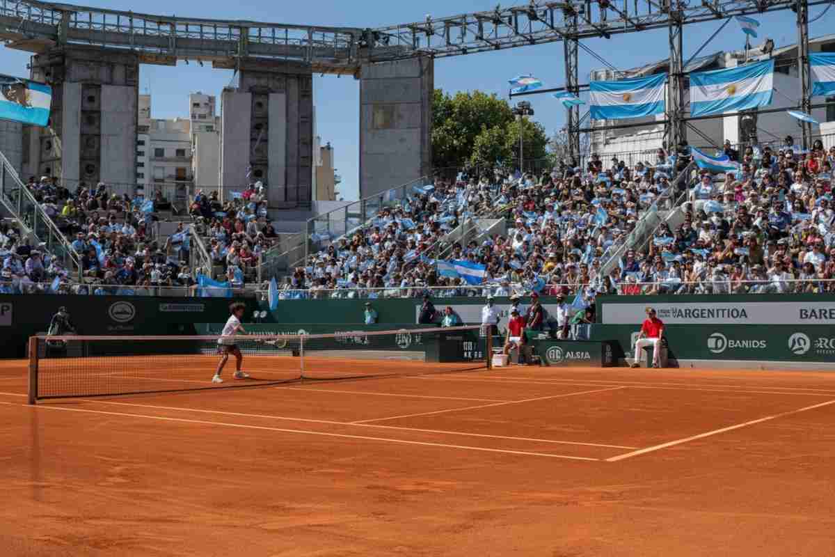 Darderi conquista la semifinale ad Atp Buenos Aires: sfida contro l'argentino Baez