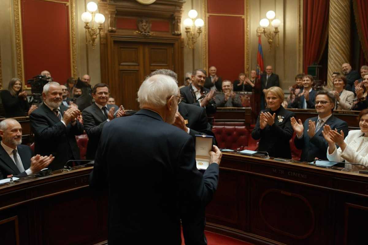 Dario Argento riceve la medaglia della Camera: Continuerò a spaventarvi