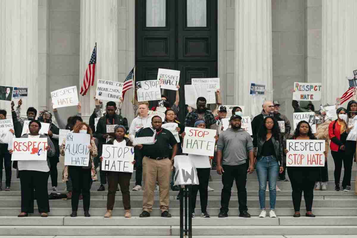 Leader dem: Trump e il controverso video su Obama e le scimmie