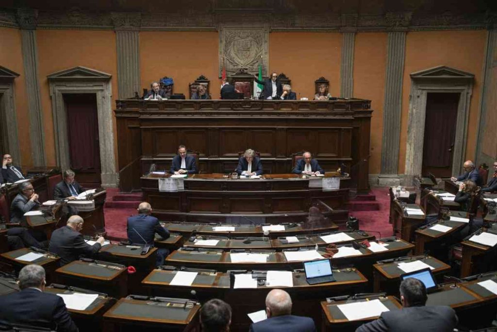 Mattarella guida il plenum del Csm: un momento cruciale per la giustizia italiana