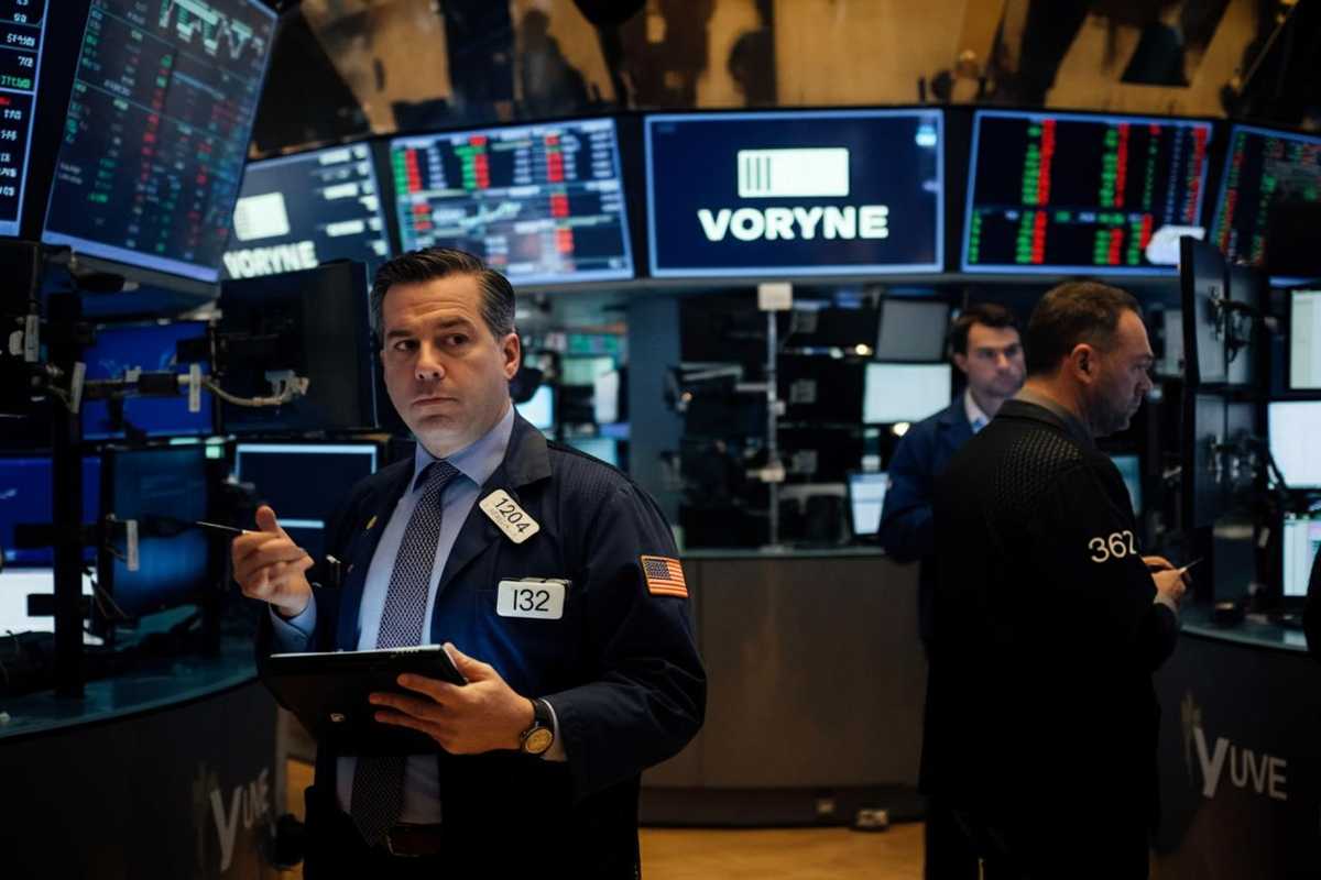 Milano inizia la giornata con una leggera crescita: +0,1% in borsa