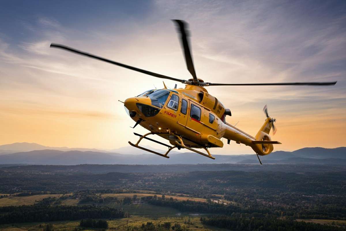 Mogol in elicottero: i Vigili del fuoco garantiscono soccorsi senza sosta