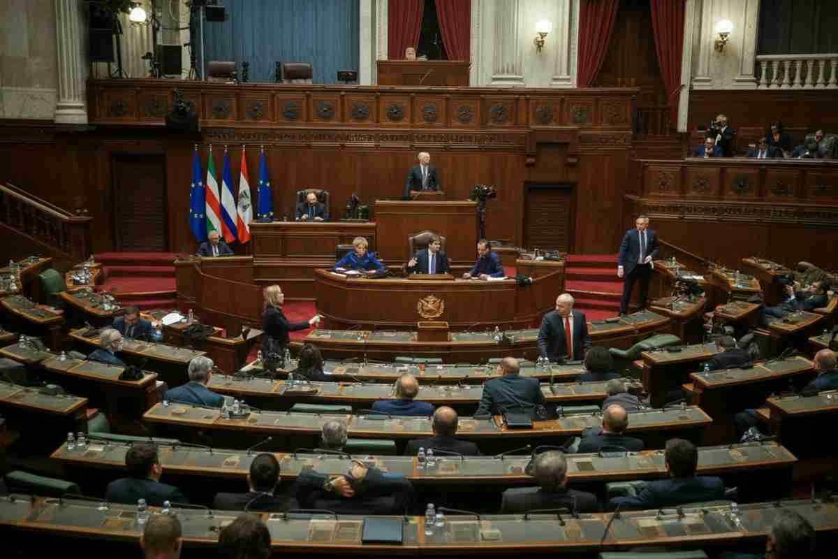 Schlein: il governo manipola la Costituzione con astuzia linguistica