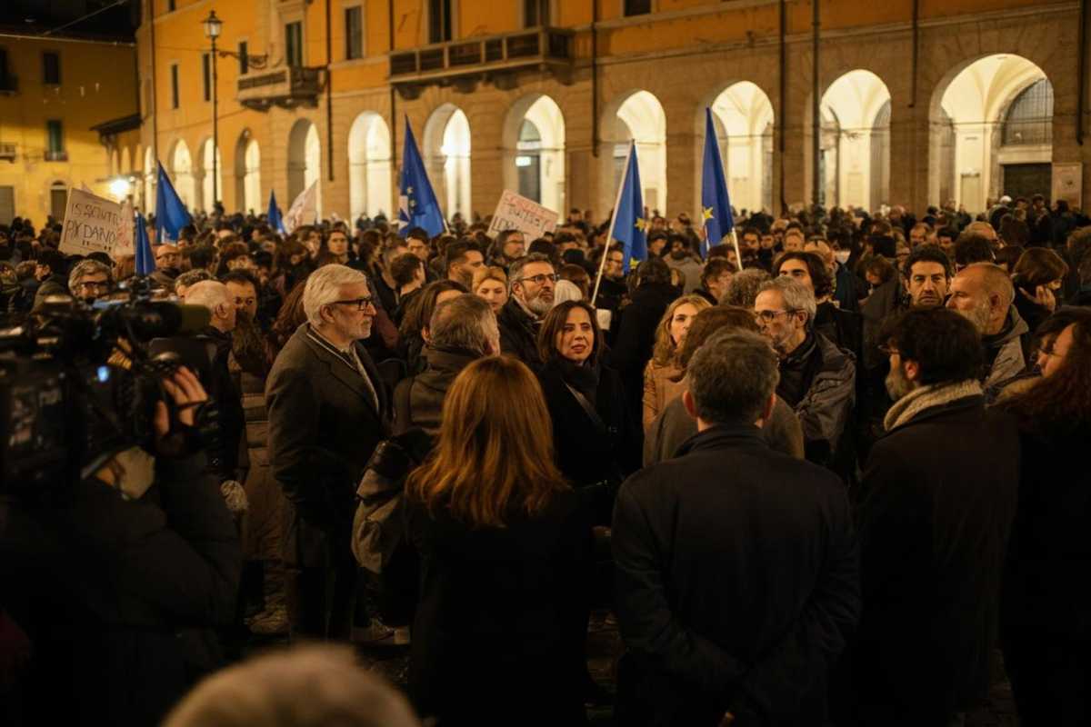 Schlein sfida Meloni: chi sceglierà, Trump o gli italiani?