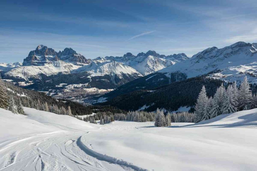 Tragedia a Courmayeur: un terzo freerider perde la vita in valanga