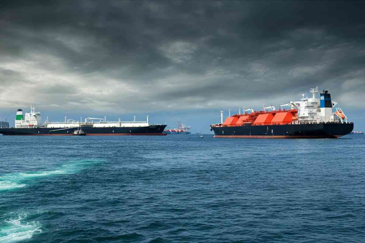 Crisi a Hormuz: il rischio per il petrolio e il commercio globale
